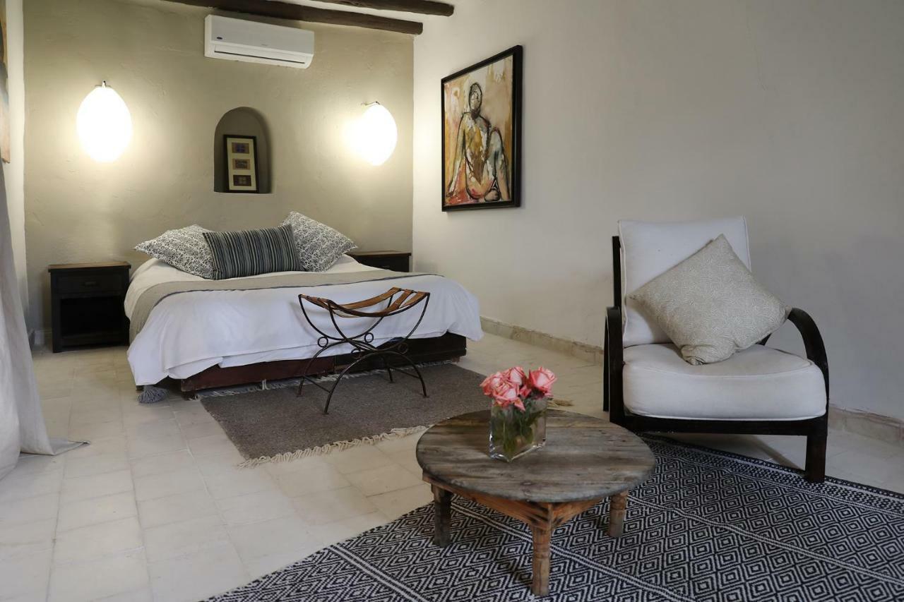 Le Petit Hotel Du Flouka 랄라 타카르코스트 외부 사진
