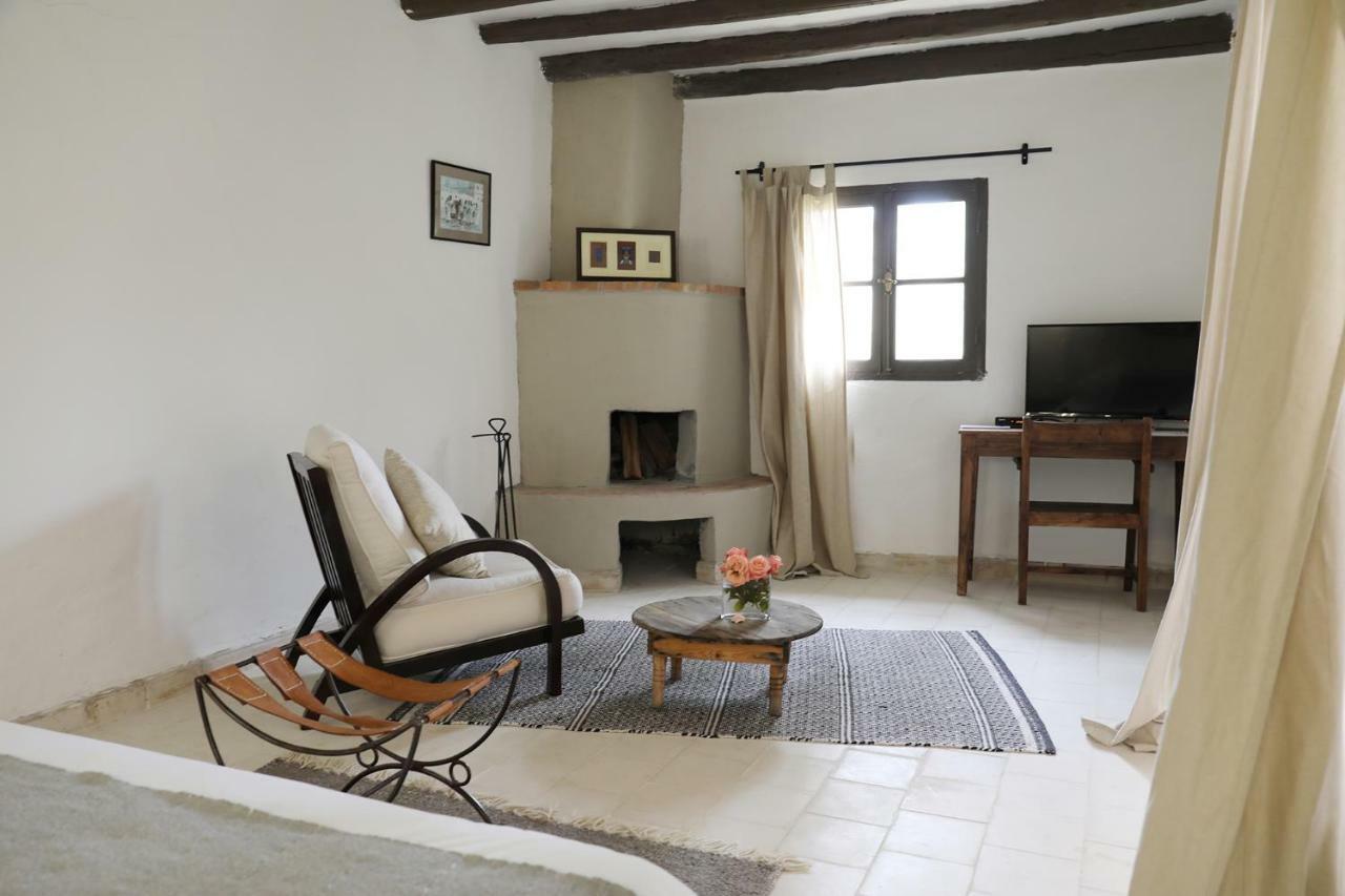 Le Petit Hotel Du Flouka 랄라 타카르코스트 외부 사진