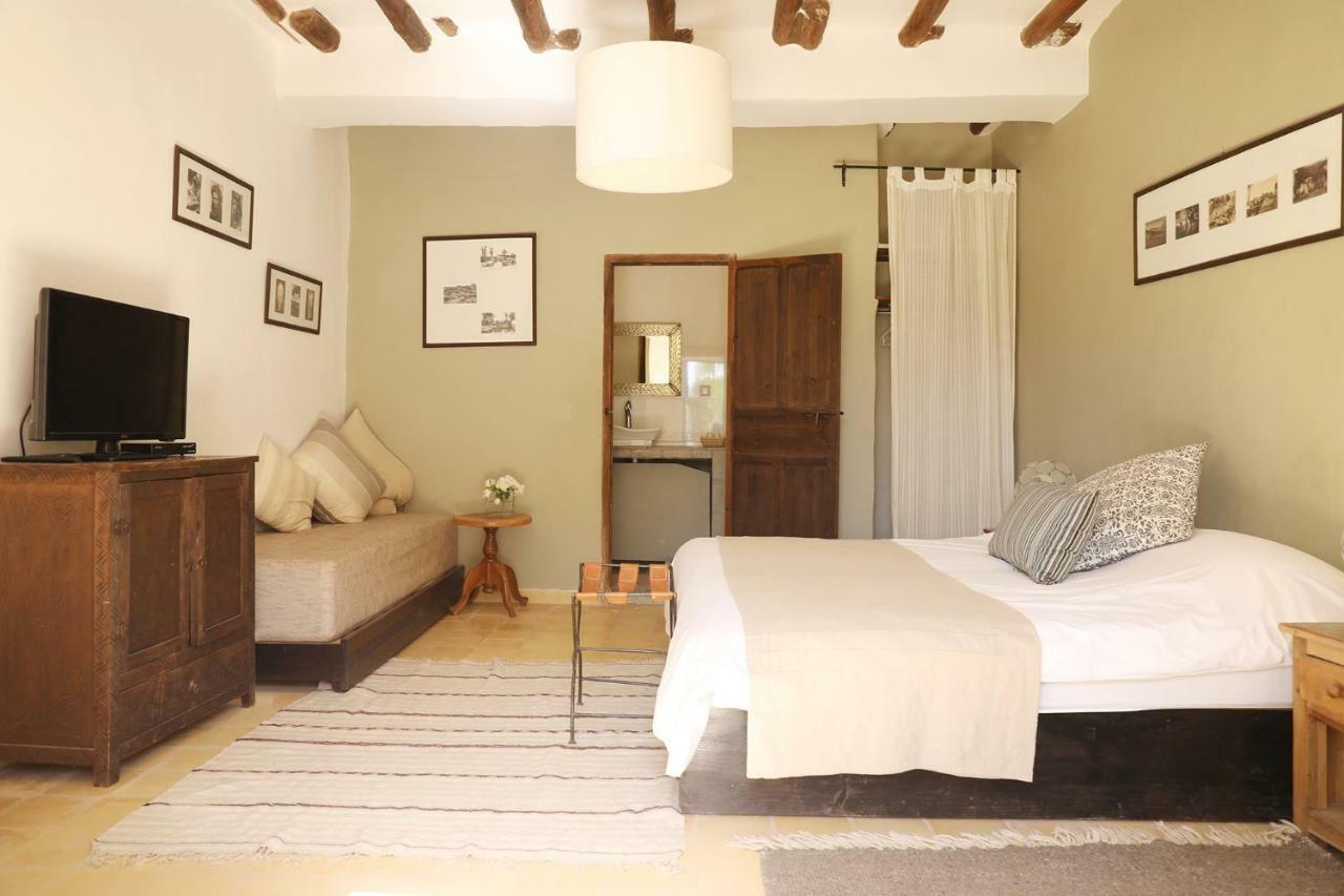 Le Petit Hotel Du Flouka 랄라 타카르코스트 외부 사진